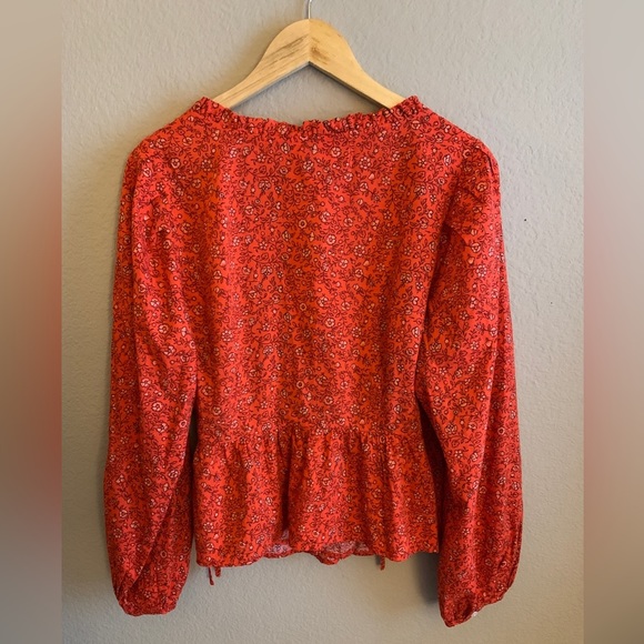 Universal Thread Red Orange Floral Balloon Sleeve Wrap Top - Size Medium - Picture 2 of 4